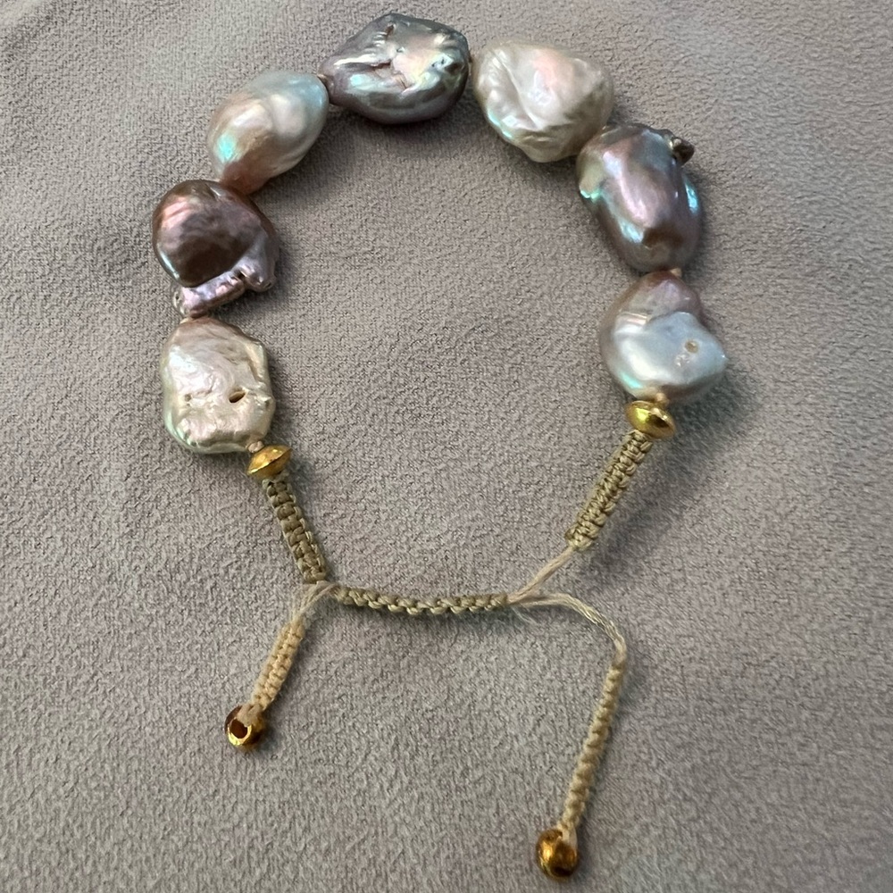 Freshwater baroque pearl friendship bracelet